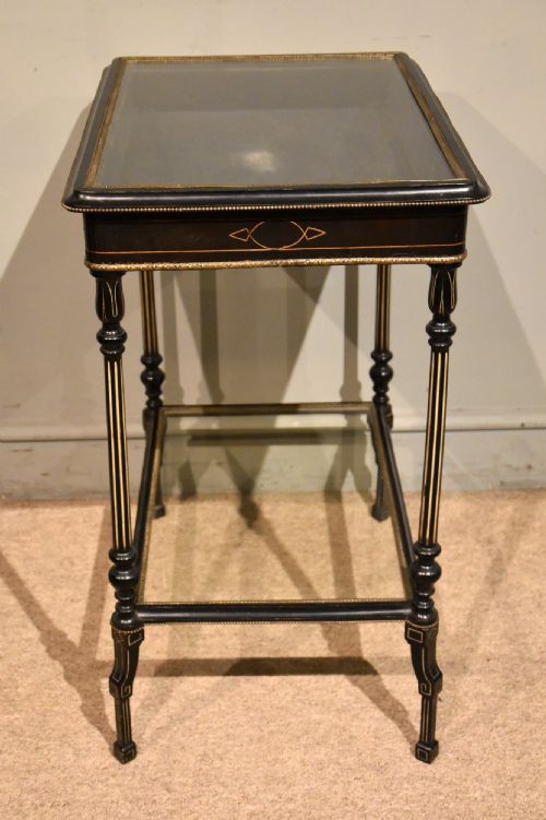 LATE 19TH CENTURY BLACK EBONIZED BIJOUTERIE TABLE - ADDITIONAL PHOTO 5