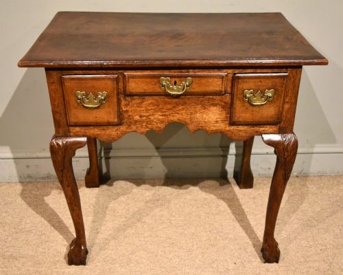 18th century george ii oak lowboy - CATEGORY: ANTIQUE FURNITURE - DATED 1750