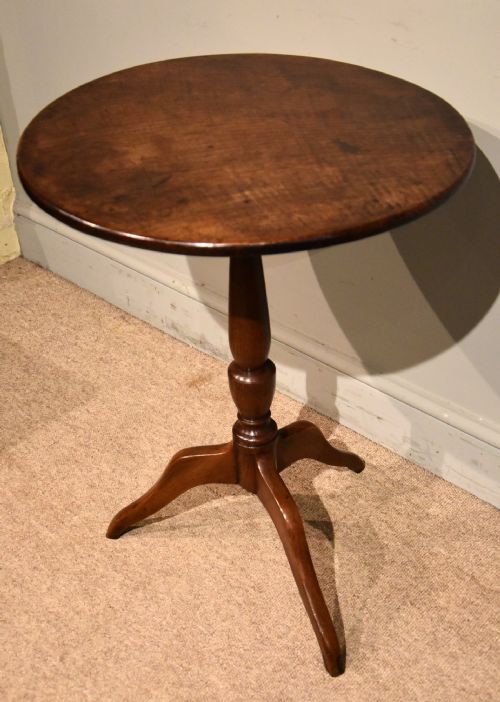 late 18th century oak lamp table - CATEGORY: ANTIQUE TABLES - DATED 18TH CENTURY
