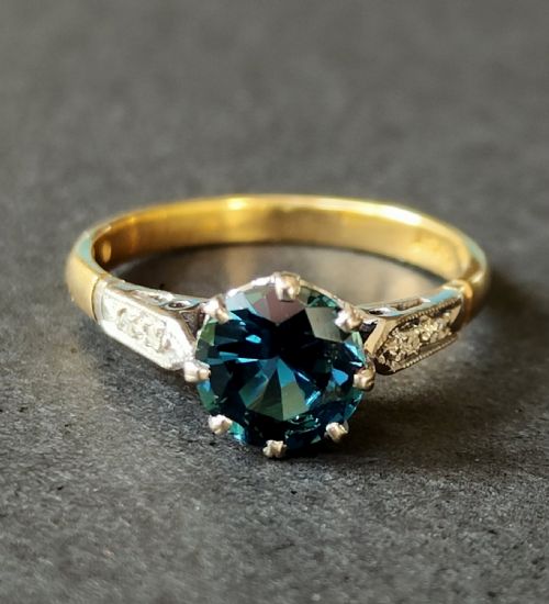 art deco 18ct sapphire and diamond ring - CATEGORY: ANTIQUE JEWELLERY - DATED 1920