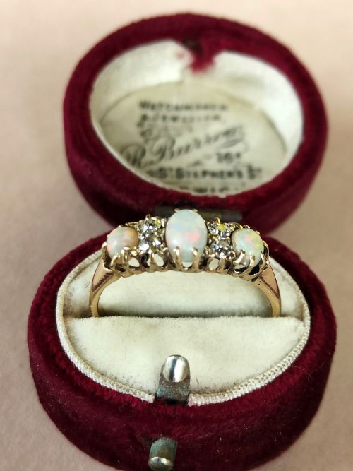 LOVELY VICTORIAN 18CT GOLD OPAL AND DIAMOND RING - ADDITIONAL PHOTO 1