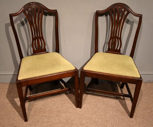 pair of george iii hepplewhite mahogany side chairs - CATEGORY: ANTIQUE CHAIRS - DATED 1800