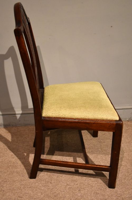 PAIR OF GEORGE III HEPPLEWHITE MAHOGANY SIDE CHAIRS - ADDITIONAL PHOTO 5