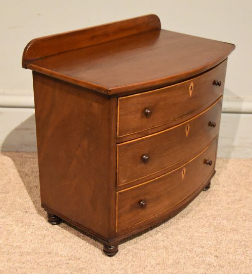 19TH CENTURY MINIATURE APPRENTICE CHEST OF DRAWERS - ADDITIONAL PHOTO 5