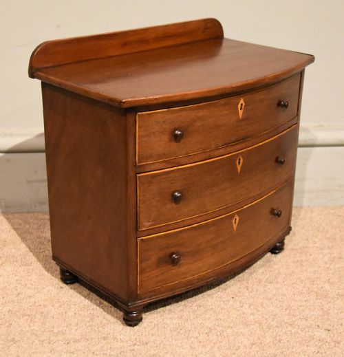 19TH CENTURY MINIATURE APPRENTICE CHEST OF DRAWERS - ADDITIONAL PHOTO 6