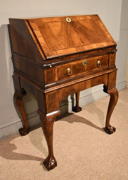 19TH CENTURY WALNUT BUREAU ON STAND - ADDITIONAL PHOTO 3