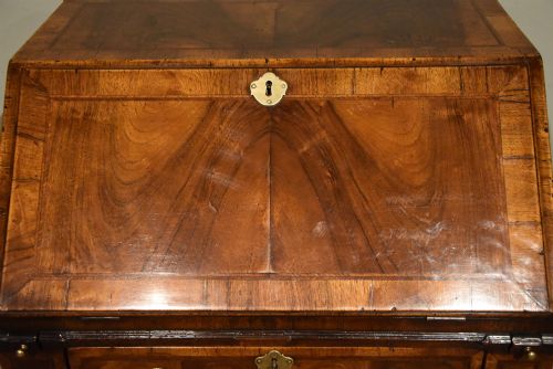 19TH CENTURY WALNUT BUREAU ON STAND - ADDITIONAL PHOTO 7