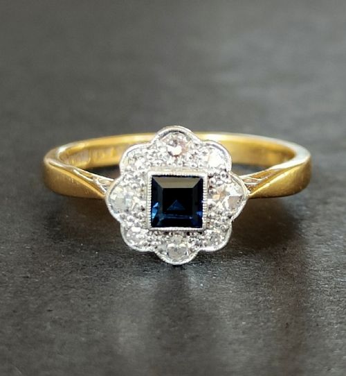 pretty art deco 18ct gold platinum sapphire and diamond ring - CATEGORY: ANTIQUE JEWELLERY - DATED 1920