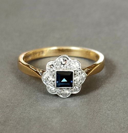 PRETTY ART DECO 18CT GOLD PLATINUM SAPPHIRE AND DIAMOND RING - ADDITIONAL PHOTO 1