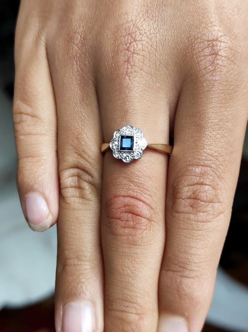 PRETTY ART DECO 18CT GOLD PLATINUM SAPPHIRE AND DIAMOND RING - ADDITIONAL PHOTO 13