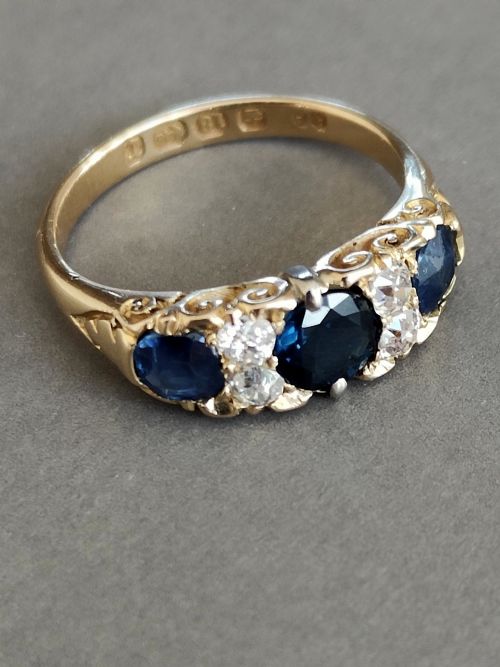 LARGE VICTORIAN 18CT GOLD SAPPHIRE DIAMOND RING 1891 - ADDITIONAL PHOTO 2