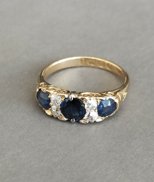 LARGE VICTORIAN 18CT GOLD SAPPHIRE DIAMOND RING 1891 - ADDITIONAL PHOTO 6