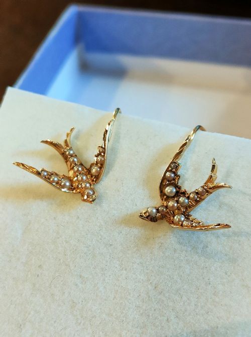 VICTORIAN 15CT GOLD PEARL SWALLOW EARRINGS - ADDITIONAL PHOTO 2
