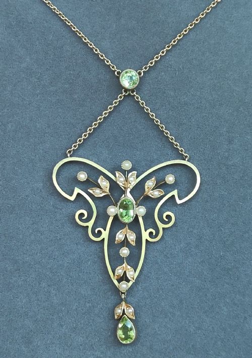 EDWARDIAN 9CT GOLD PERIDOT PEARL BUTTERFLY NECKLACE PENDANT - ADDITIONAL PHOTO 1