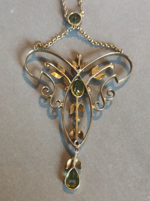 EDWARDIAN 9CT GOLD PERIDOT PEARL BUTTERFLY NECKLACE PENDANT - ADDITIONAL PHOTO 7