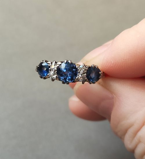 VICTORIAN 18CT GOLD SAPPHIRE DIAMOND ETERNITY RING - ADDITIONAL PHOTO 4