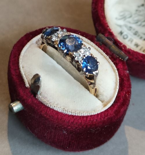 VICTORIAN 18CT GOLD SAPPHIRE DIAMOND ETERNITY RING - ADDITIONAL PHOTO 7