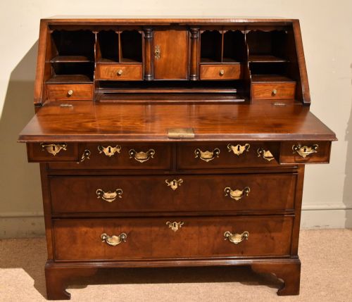 GEORGE II WALNUT BUREAU - ADDITIONAL PHOTO 1