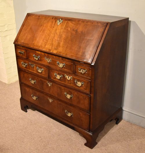 GEORGE II WALNUT BUREAU - ADDITIONAL PHOTO 4