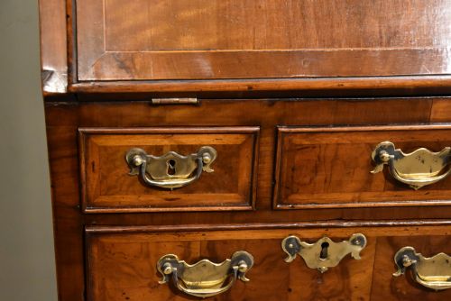 GEORGE II WALNUT BUREAU - ADDITIONAL PHOTO 8