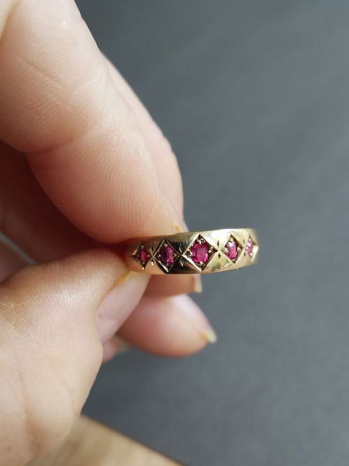 VICTORIAN 15CT GOLD AND RUBY GYPSY RING 1900 - ADDITIONAL PHOTO 6