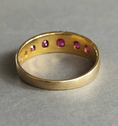 VICTORIAN 15CT GOLD AND RUBY GYPSY RING 1900 - ADDITIONAL PHOTO 8