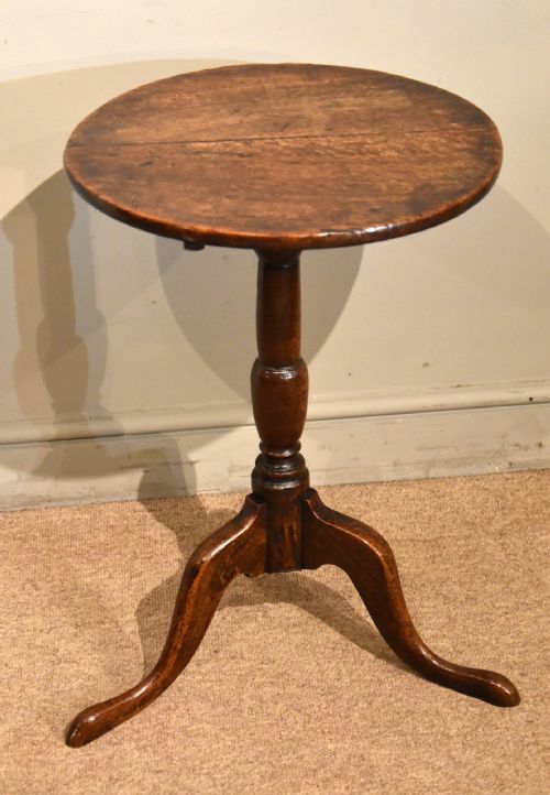 18th century oak tilting wine table - CATEGORY: ANTIQUE TABLES - DATED 18TH CENTURY