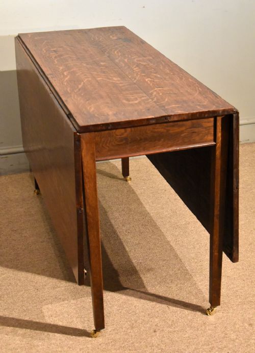 18TH CENTURY OAK DINING TABLE - ADDITIONAL PHOTO 3
