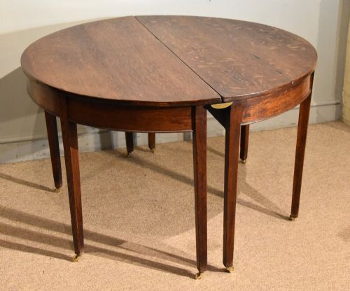 18TH CENTURY OAK DINING TABLE - ADDITIONAL PHOTO 4