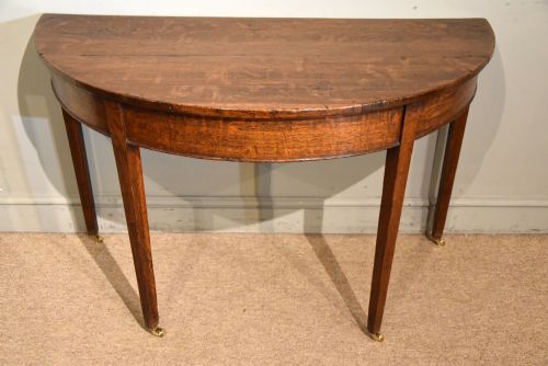 18TH CENTURY OAK DINING TABLE - ADDITIONAL PHOTO 5