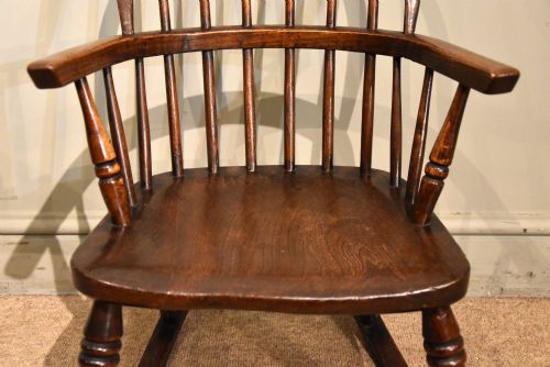 19TH CENTURY ASH AND ELM CHILDS ROCKING CHAIR - ADDITIONAL PHOTO 3