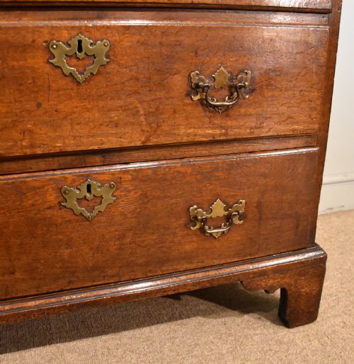 MID 18TH CENTURY OAK CHEST OF DRAWERS - ADDITIONAL PHOTO 5