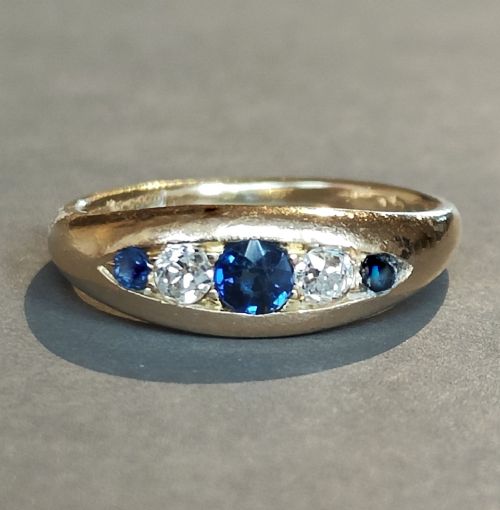 victorian heavy 18ct gold sapphire diamond gypsy ring - CATEGORY: ANTIQUE JEWELLERY - DATED 19TH CENTURY