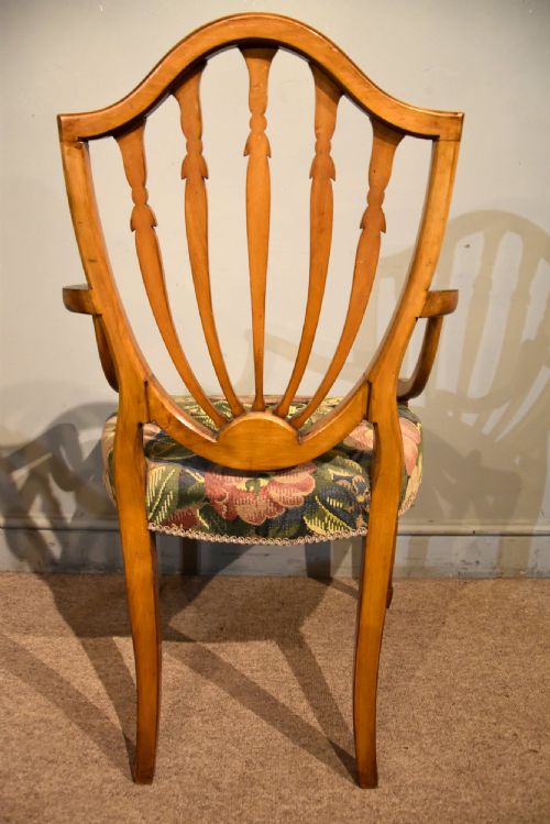 PAIR OF 19TH CENTURY SATINBIRCH HEPPLEWHITE ARMCHAIRS - ADDITIONAL PHOTO 9