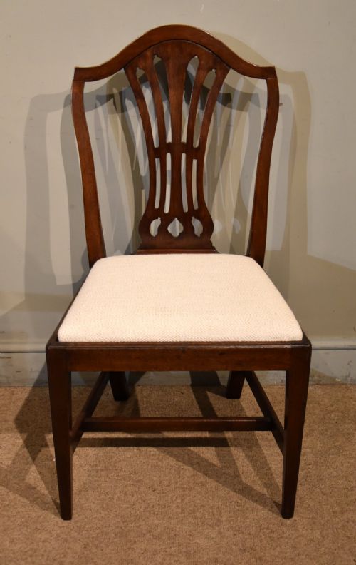 SET OF EIGHT HEPPLEWHITE MAHOGANY DINING CHAIRS - ADDITIONAL PHOTO 2