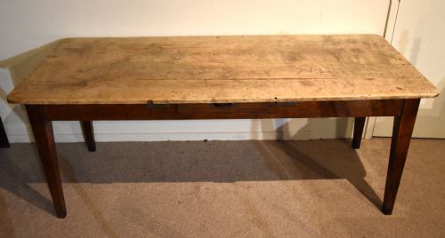 19TH CENTURY SYCAMORE AND FRUITWOOD FARMHOUSE TABLE - ADDITIONAL PHOTO 3