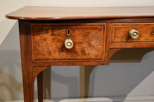18TH CENTURY MAHOGANY DRESSING TABLE - ADDITIONAL PHOTO 6