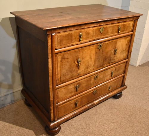 WILLIAM AND MARY WALNUT CHEST OF FOUR DRAWERS - ADDITIONAL PHOTO 1
