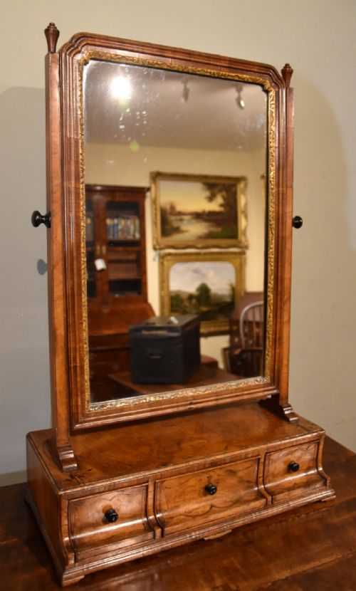 18th century dressing mirror - CATEGORY: ANTIQUE MIRRORS - DATED 18TH CENTURY