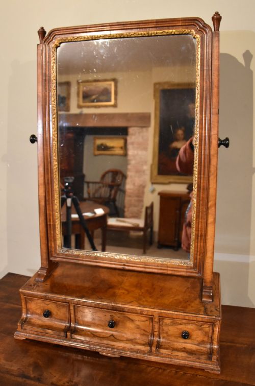 18TH CENTURY DRESSING MIRROR - ADDITIONAL PHOTO 1