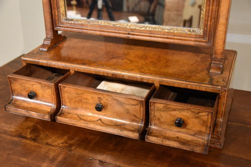 18TH CENTURY DRESSING MIRROR - ADDITIONAL PHOTO 3