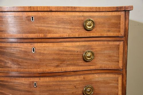 18TH CENTURY SERPENTINE CHEST OF DRAWERS CONCH SHELL INLAY - ADDITIONAL PHOTO 7