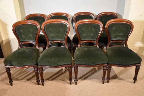 SET OF EIGHT MAHOGANY DINING CHAIRS - ADDITIONAL PHOTO 1