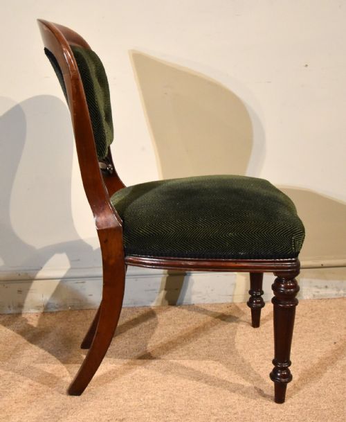 SET OF EIGHT MAHOGANY DINING CHAIRS - ADDITIONAL PHOTO 5