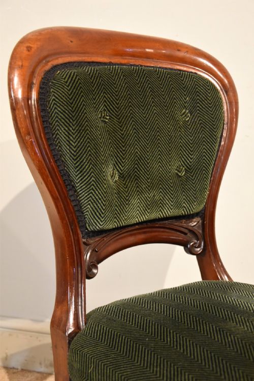 SET OF EIGHT MAHOGANY DINING CHAIRS - ADDITIONAL PHOTO 7