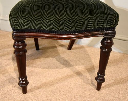 SET OF EIGHT MAHOGANY DINING CHAIRS - ADDITIONAL PHOTO 8
