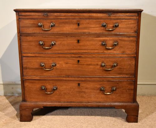 MID 18TH CENTURY MAHOGANY CHEST OF DRAWERS - ADDITIONAL PHOTO 3