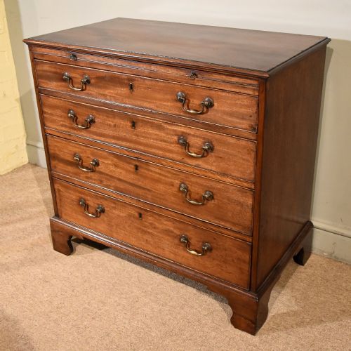 MID 18TH CENTURY MAHOGANY CHEST OF DRAWERS - ADDITIONAL PHOTO 5