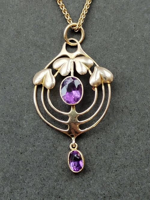 MURRLE BENNETT 9CT GOLD AMETHYST HEART PENDANT AND CHAIN - ADDITIONAL PHOTO 3