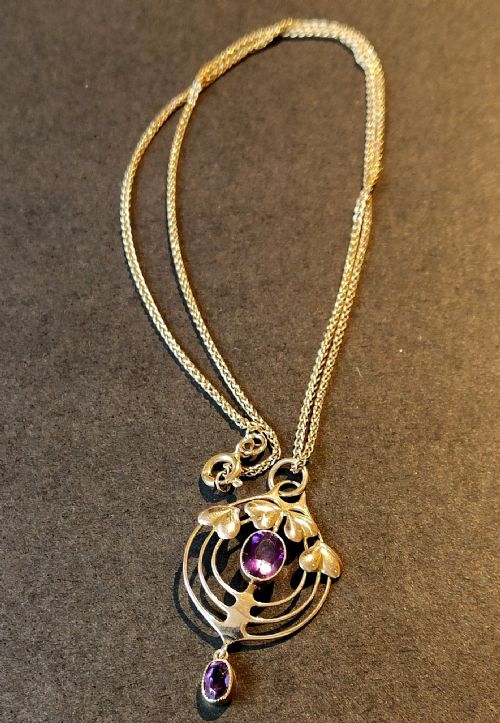 MURRLE BENNETT 9CT GOLD AMETHYST HEART PENDANT AND CHAIN - ADDITIONAL PHOTO 5
